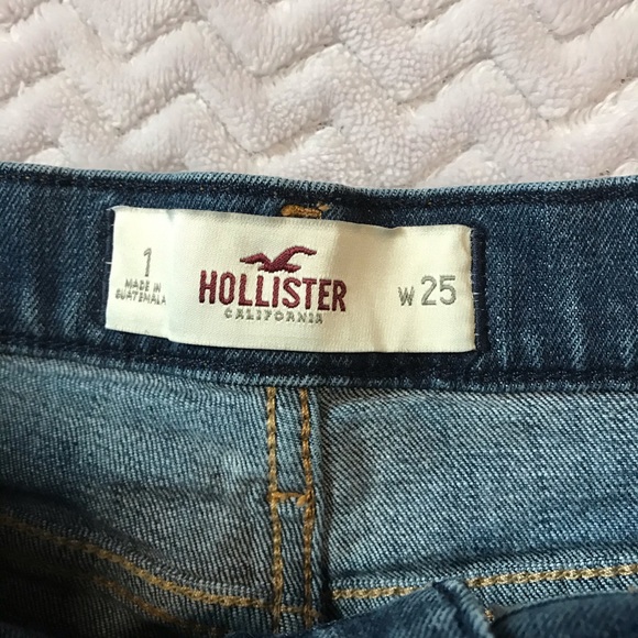 Hollister Jean Shorts - Picture 2 of 3